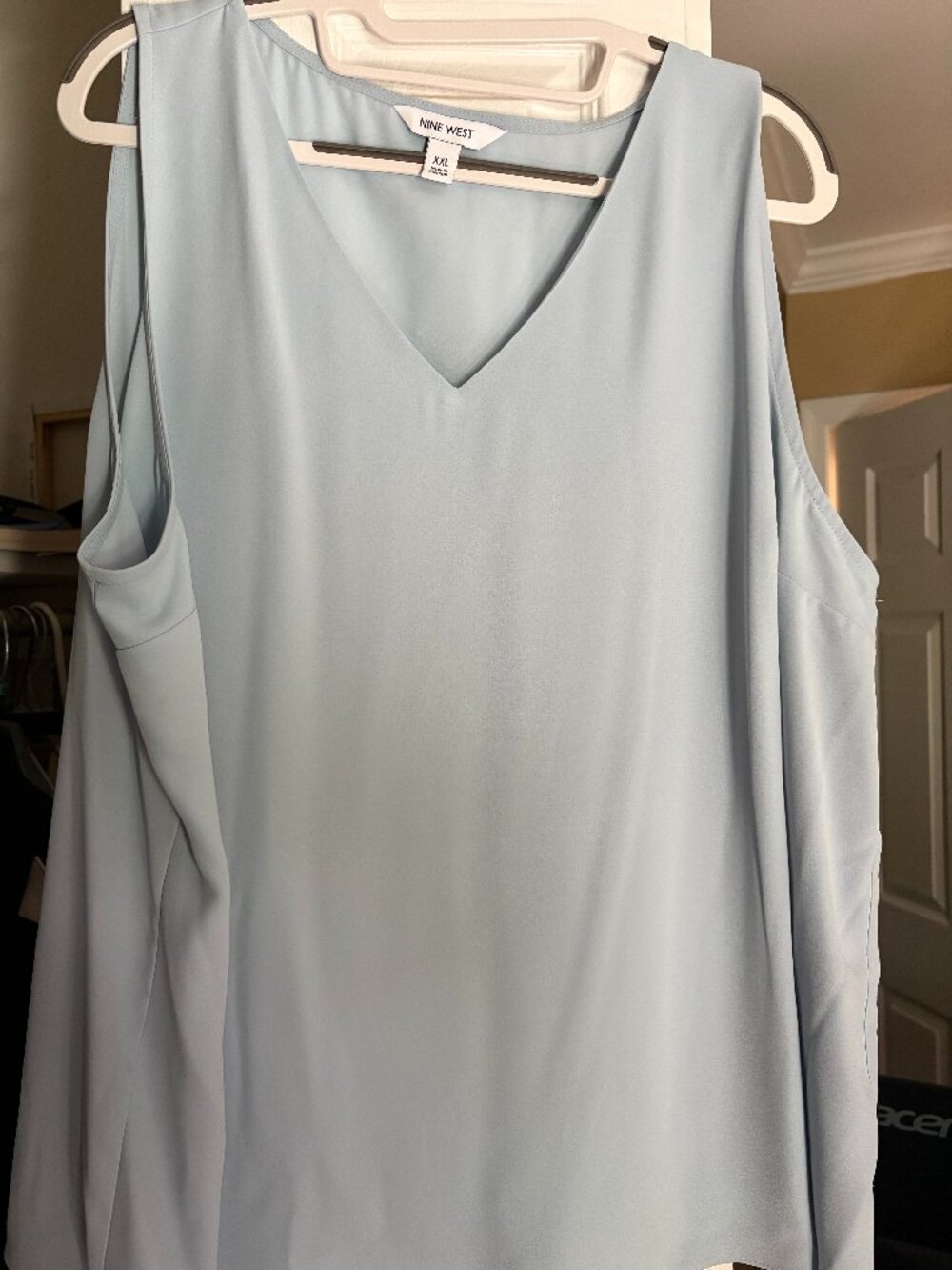 Nine West Light Blue V-Neck Sleeveless Blouse